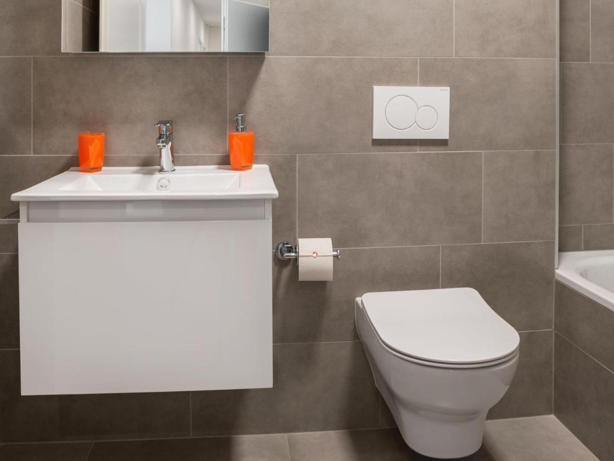 Apartment Loctowers A3-6-3 By Interhome Locarno Bagian luar foto